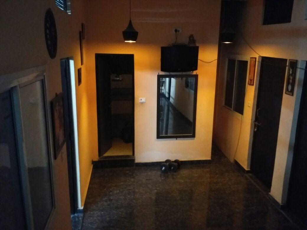 Metro House Hotel New Delhi Exterior foto